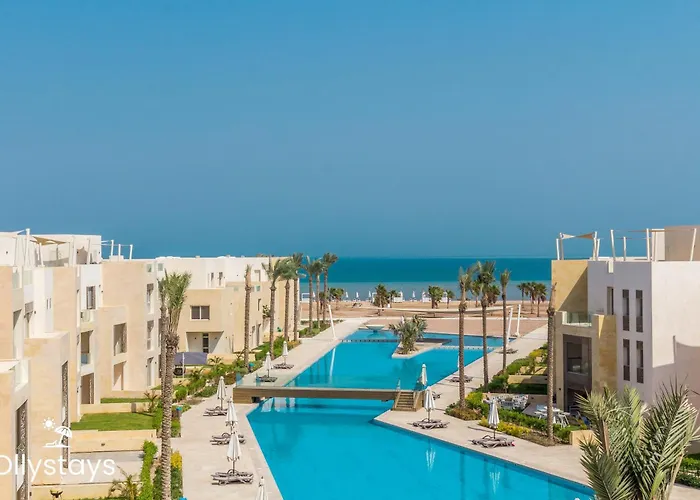 Apartment Walk To Beach, Seaview 2br, Pool Free Access, Mangroovy! Ollystays Hurghada